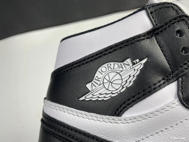 Cheap Husky White 1 (2014) Black Air 555088-010 Retro Jordan 0630